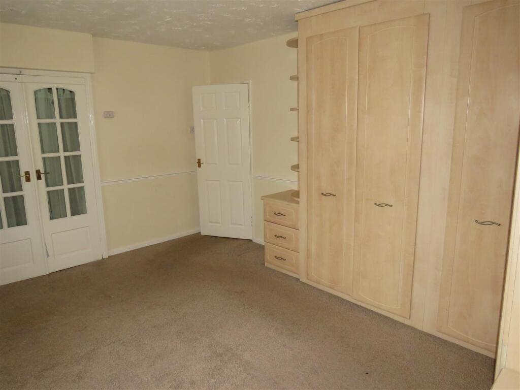 Additional image 7 of Longmeadow Crescent, Shard End.