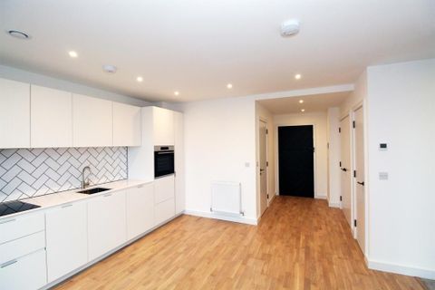 The Green Quarter, Southall UB1, Studio to rent
