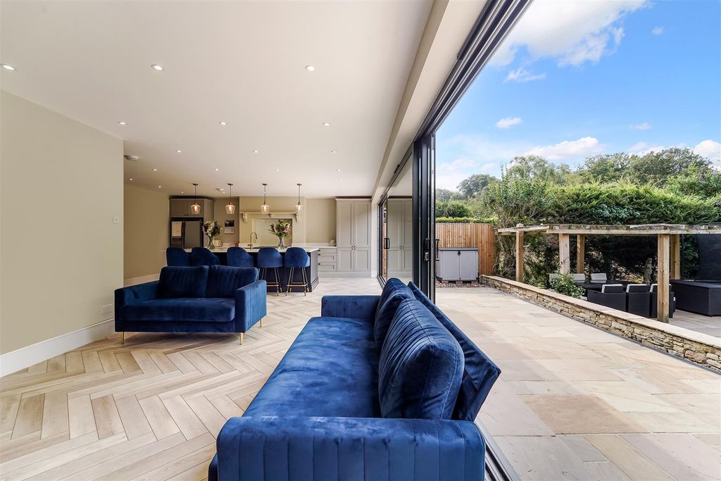 Additional image 7 of 5 bed detached house for saleBeacon Way, Banstead SM7