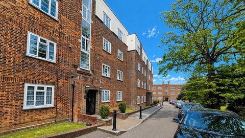 Manor Court, Southgate N14