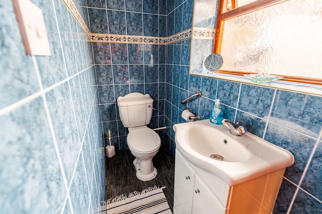 Additional image 12 of 5 bed detached house for saleTrack Road, Batley WF17