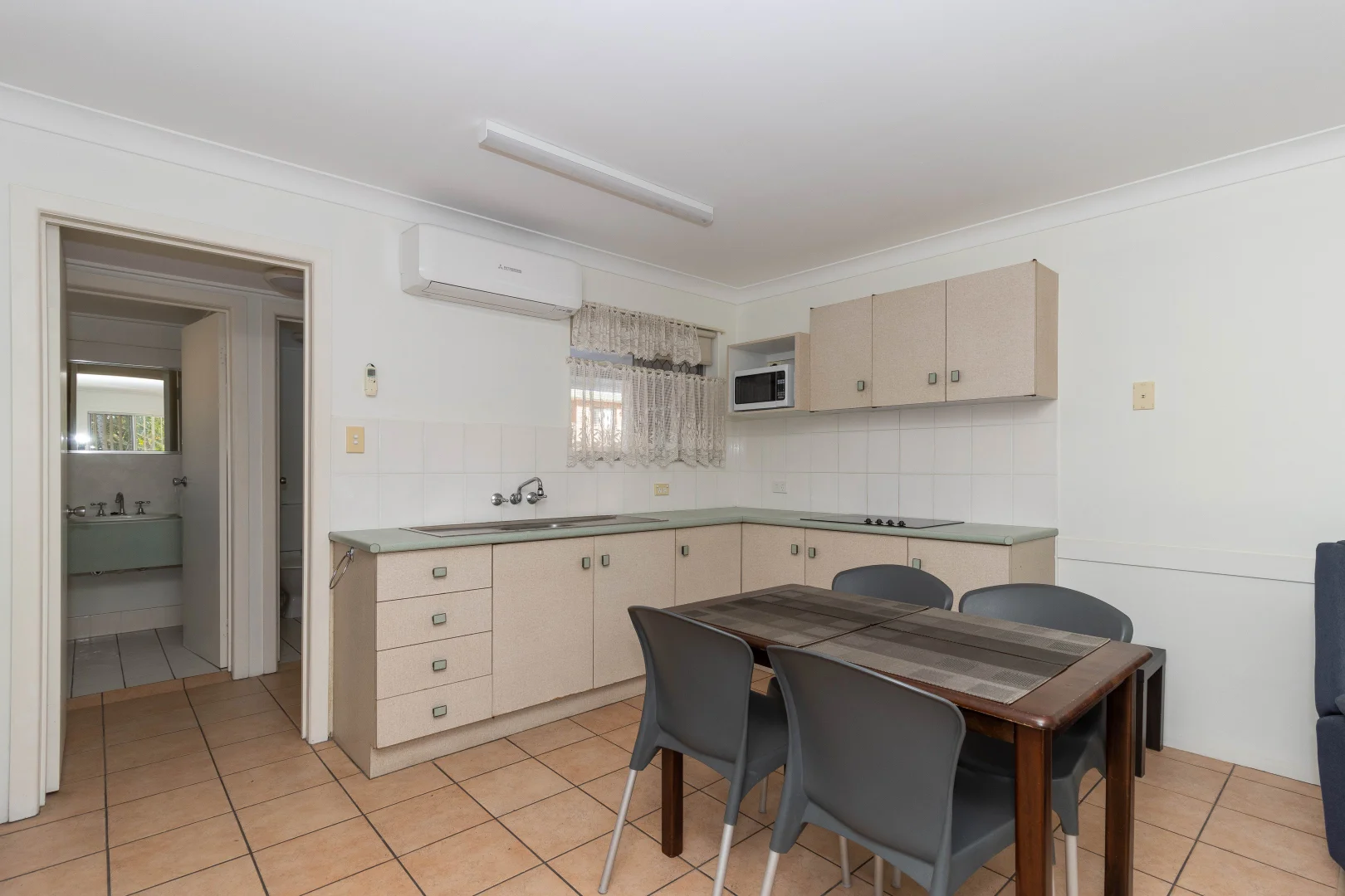Additional image 4 of 6/477 Esplanade, Torquay QLD 4655