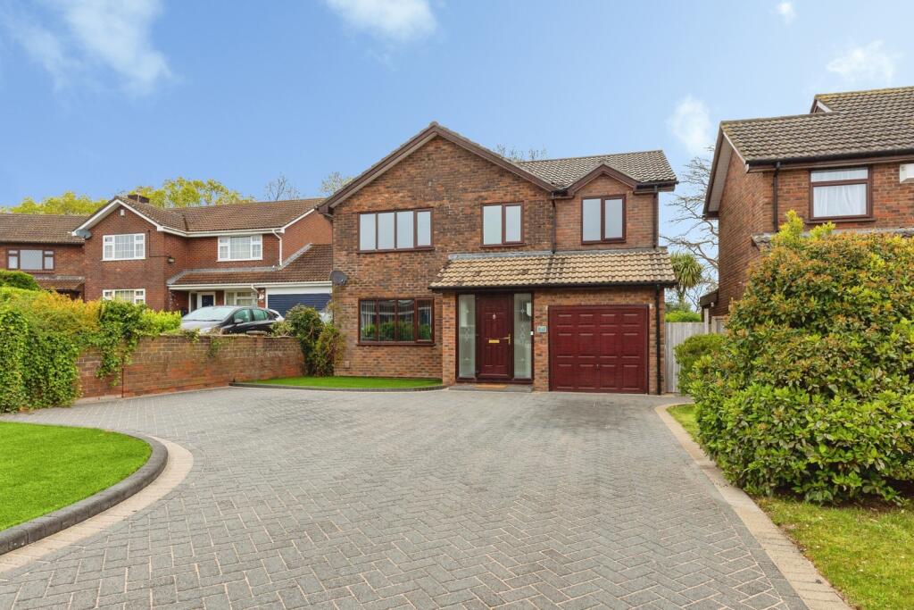 Eleanor Drive, Bearwood, Bournemouth, Dorset, BH11