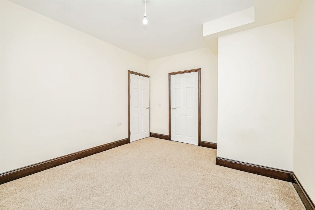 Additional image 13 of 5 bed semi-detached house for salePort Road East, Barry CF62