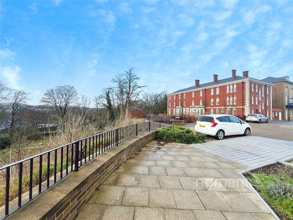 Additional image 19 of 3 bed flat for saleWhite Cross Place, Wellesley, Aldershot GU11