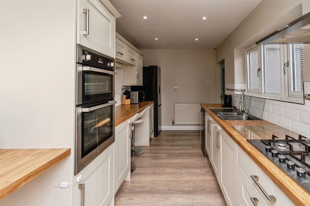 Additional image 5 of 3 bed semi-detached house for saleOliver Crescent, Bilston WV14