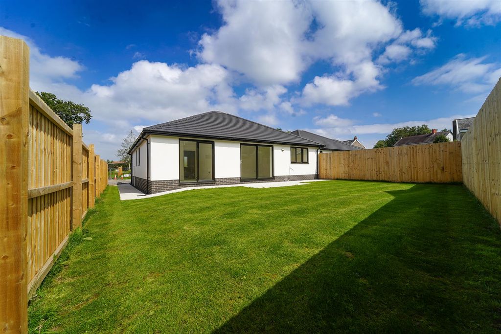 Additional image 19 of 3 bed detached bungalow for saleGolwg Y Garreg Las, Ammanford SA18