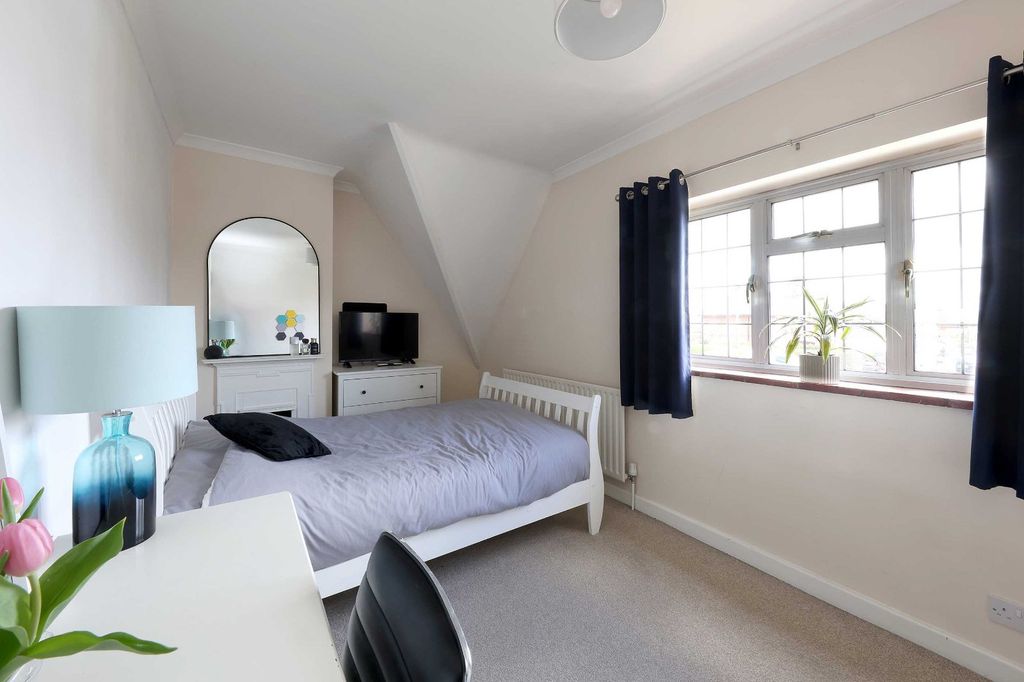 Additional image 9 of 3 bed terraced house for saleWaller Road, Beaconsfield, Buckinghamshire HP9