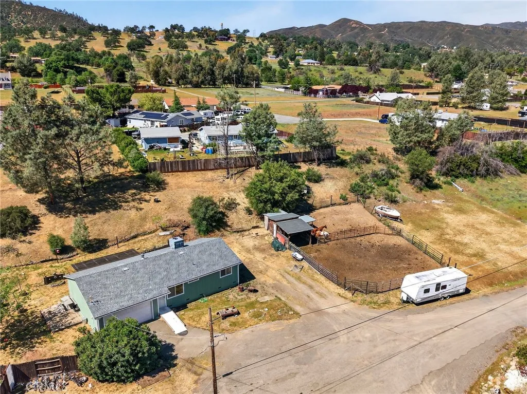 Additional image 3 of 2888 Meadow Creek Rd, Clearlake Oaks, CA 95423