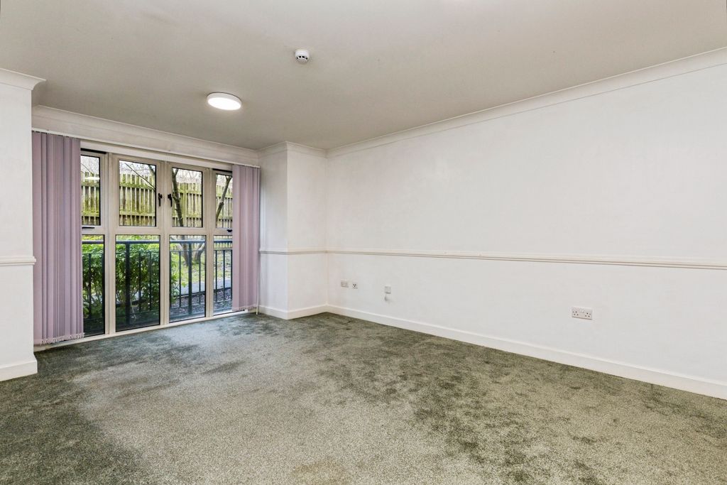 Additional image 9 of 1 bed property for saleRowan Drive, Billingshurst RH14