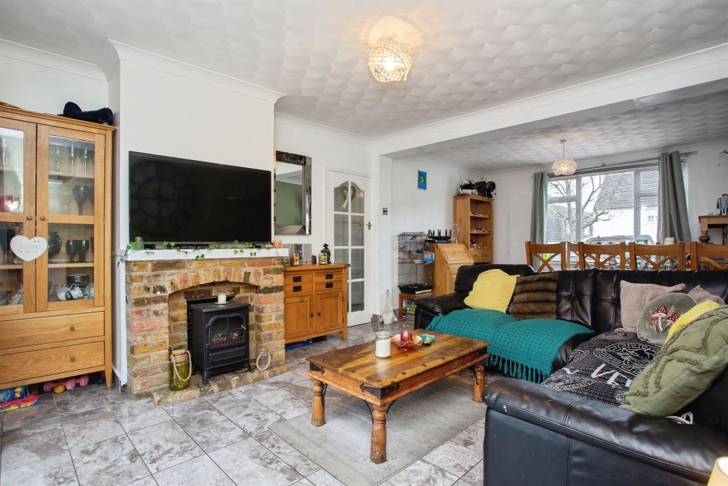 Additional image 2 of 7 bed semi-detached house for saleMaylands Road, Watford WD19