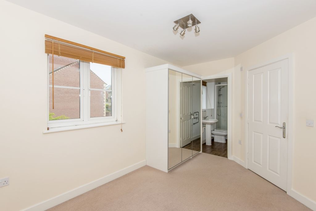 Additional image 4 of 2 bed flat for saleRosemary Drive, Banbury OX16