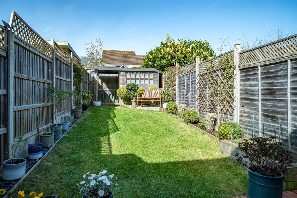 Additional image 21 of Puddingstone Drive, St. Albans
