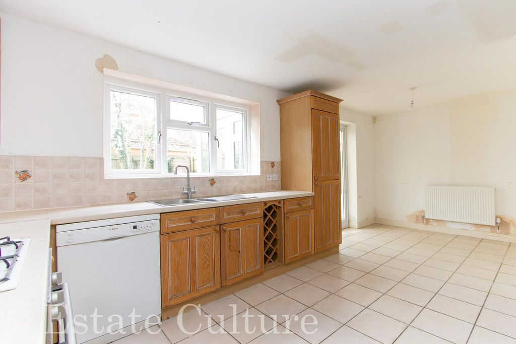 Additional image 11 of 7 bed detached house for salePrimrose Drive, Bedworth CV12