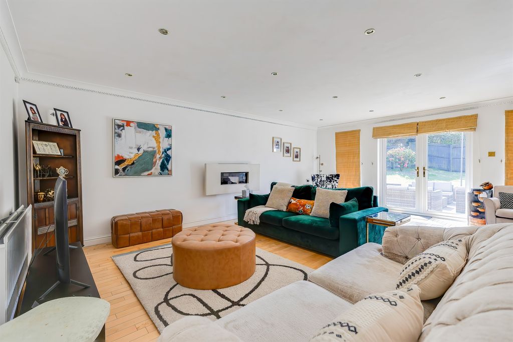 Additional image 8 of 5 bed detached house for saleSpring Meadow House, St. Fagans, Cardiff CF5