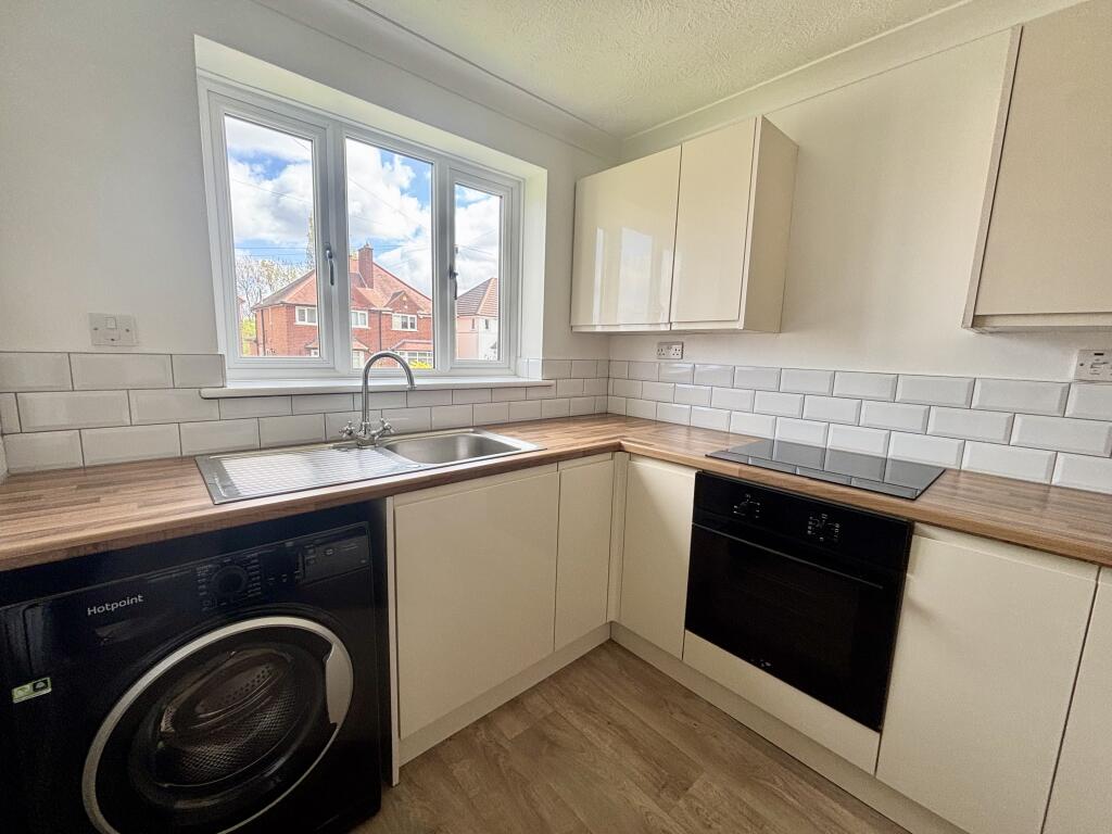 The Grove, Northfield, B31 photo 2