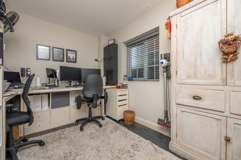 Additional image 14 of Kiln Close, Studley, B80