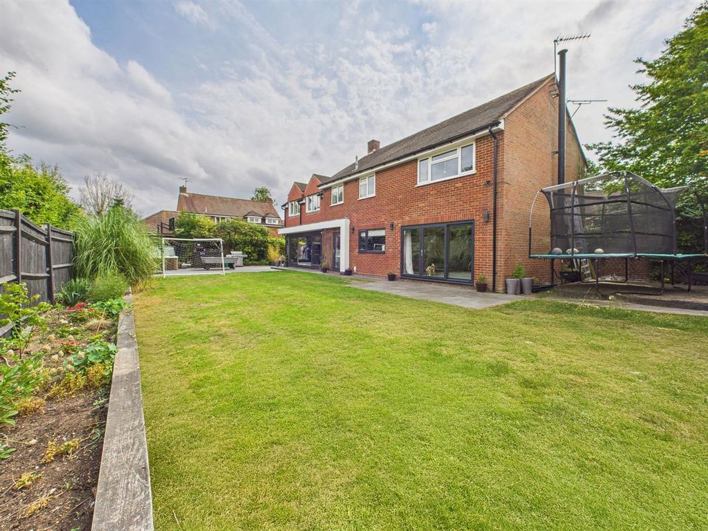 Additional image 14 of 4 bed detached house for saleBridleway, Weston Turville HP22