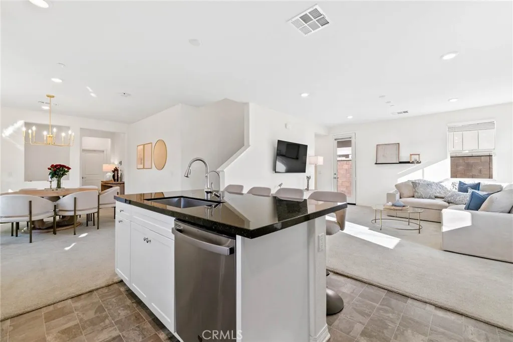 Additional image 12 of 16746 Stags Leap Ln, Fontana, CA 92336