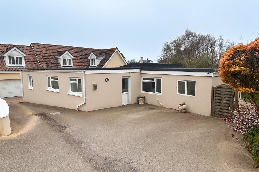 Additional image 18 of 2 bed detached bungalow for saleLe Mont De La Pulente, St Brelade JE3