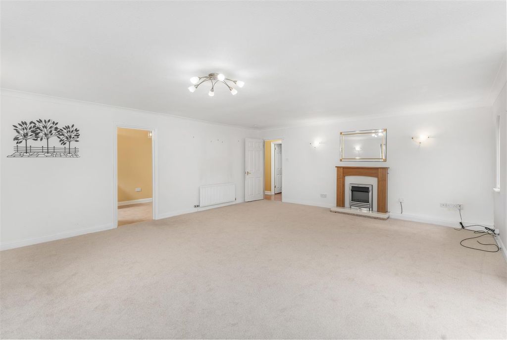 Additional image 3 of 2 bed flat for saleHornbeam Close, Banbury OX16