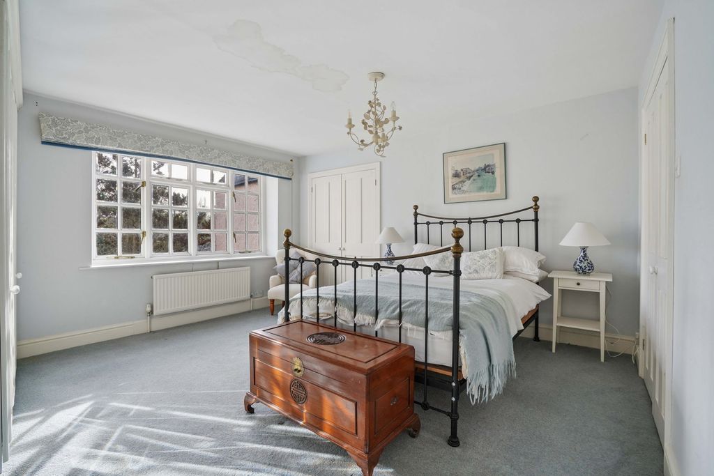 Additional image 9 of 5 bed terraced house for saleEast St. Helen Street, Abingdon OX14