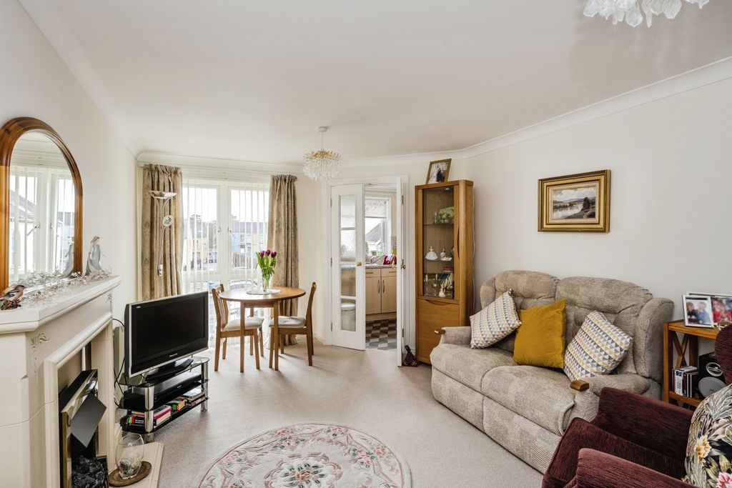 Additional image 6 of 1 bed flat for saleAlexandra Road, Gorseinon, Swansea SA4