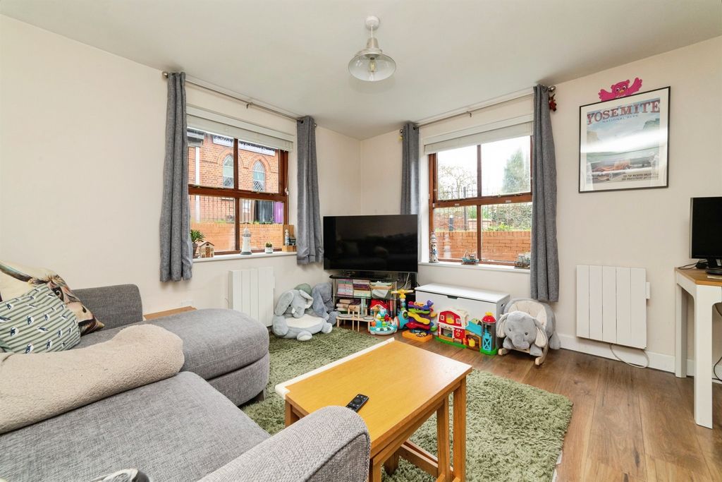 Additional image 2 of 1 bed flat for saleWhitehorse Street, Baldock SG7