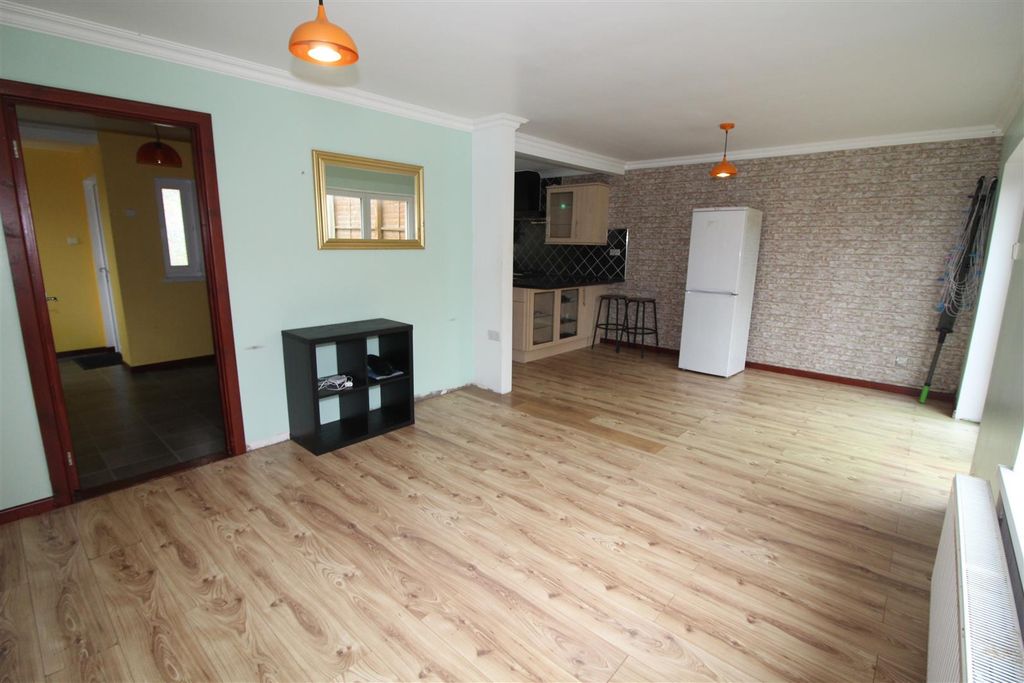 Additional image 5 of 4 bed end terrace house for saleElm Court, Newbridge, Newport NP11