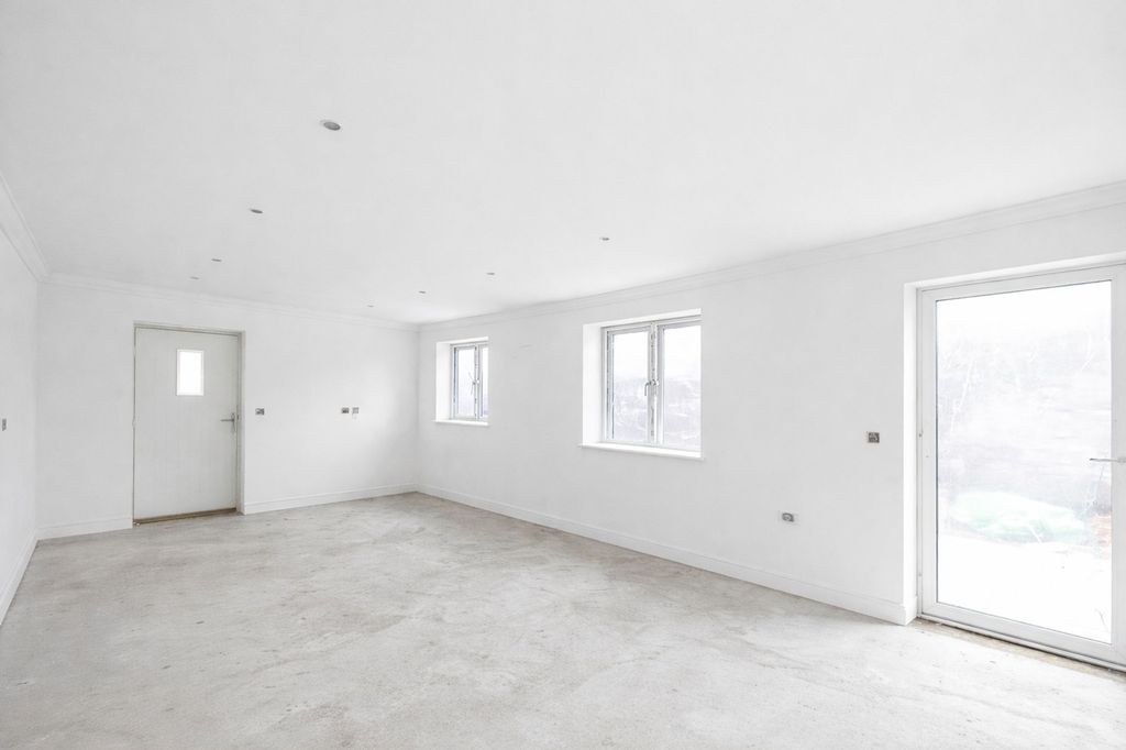 2 bed detached bungalow for salePlot 1, Topping Court, Annan DG12 photo 3