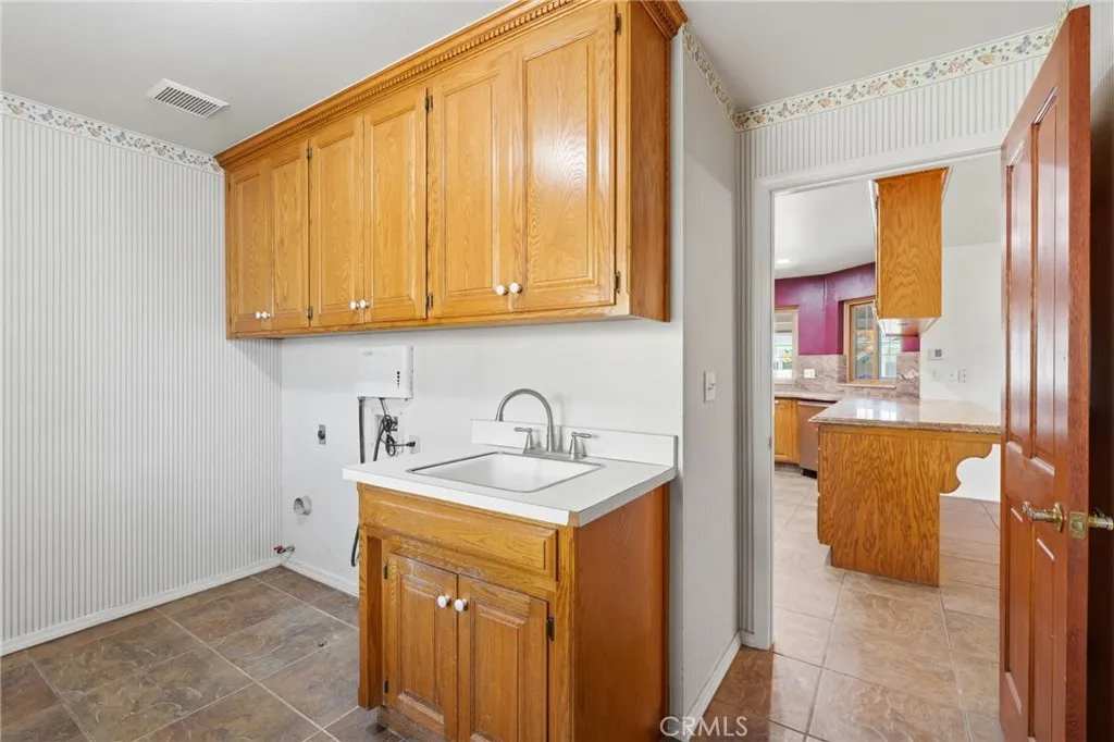 Additional image 112 of 412 N Kanai, Porterville, CA 93257