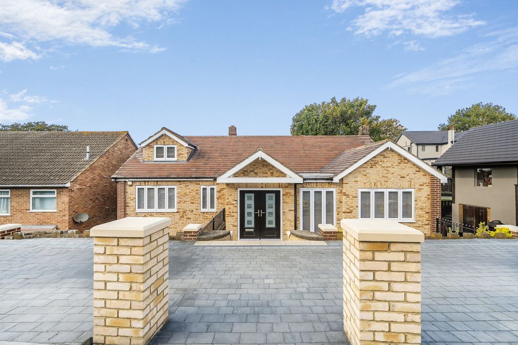 Additional image 39 of 8 bed detached house for saleFremantle Road, Belvedere DA17