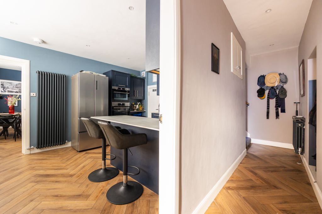 Additional image 10 of 3 bed mews for sale25 Dewar Place Lane, Edinburgh EH3