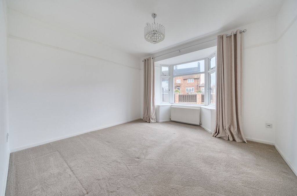 Additional image 11 of 5 bed bungalow for saleOatlands Road, Shinfield, Reading RG2
