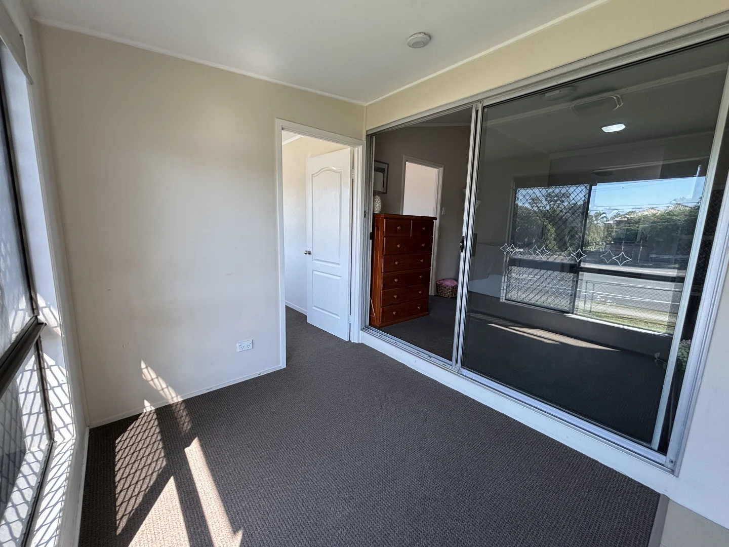 Additional image 13 of 521 Oxley Avenue, Redcliffe QLD 4020
