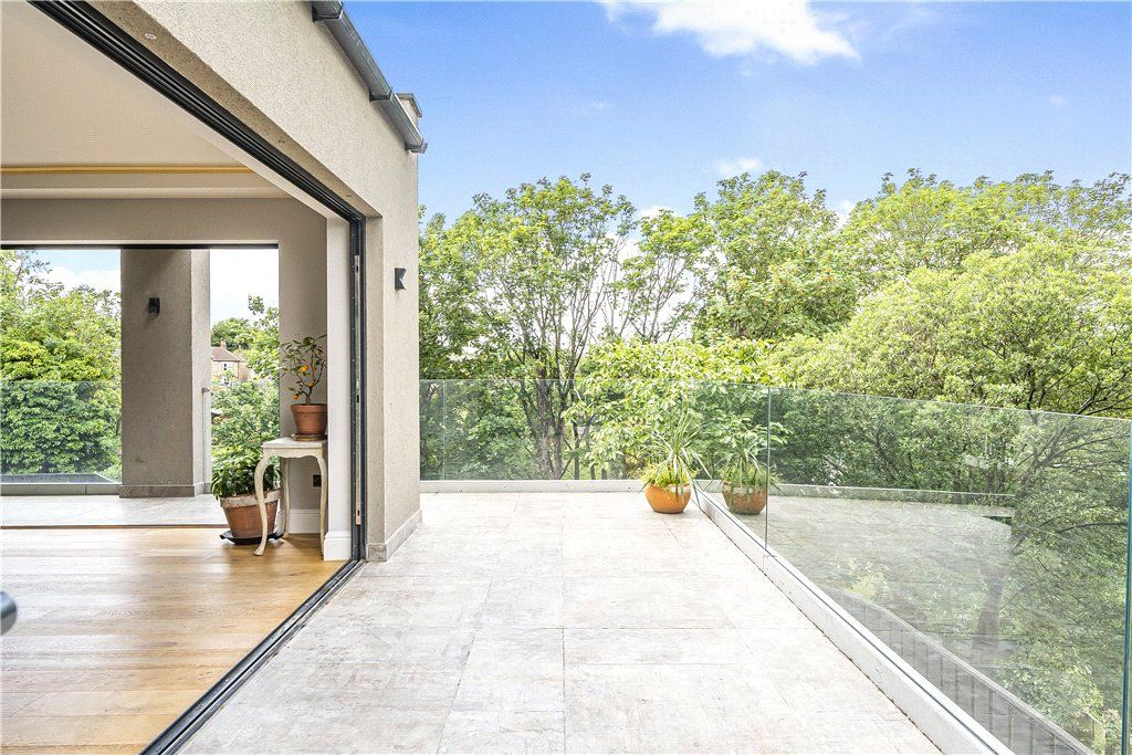 Additional image 4 of 5 bed detached house for saleFremantle Road, Belvedere DA17