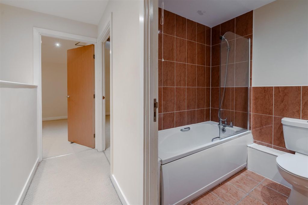 Additional image 13 of 2 bed flat for salePiccadilly Heights, Wain Avenue, Chesterfield S41