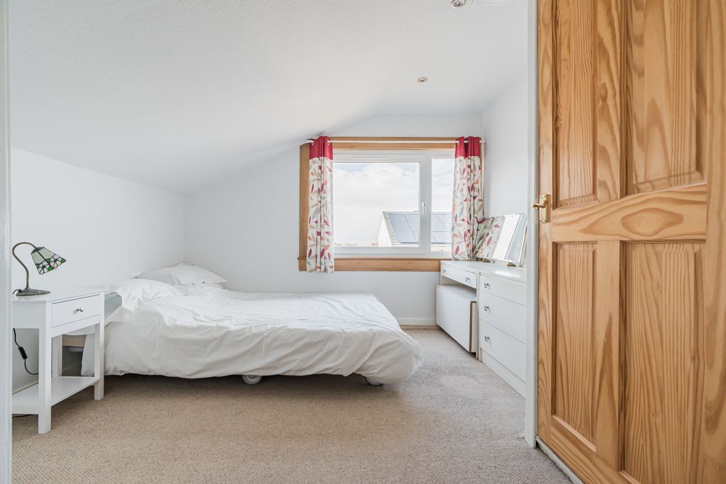 Additional image 23 of 4 bed bungalow for sale18 Cockburn Crescent, Edinburgh EH14