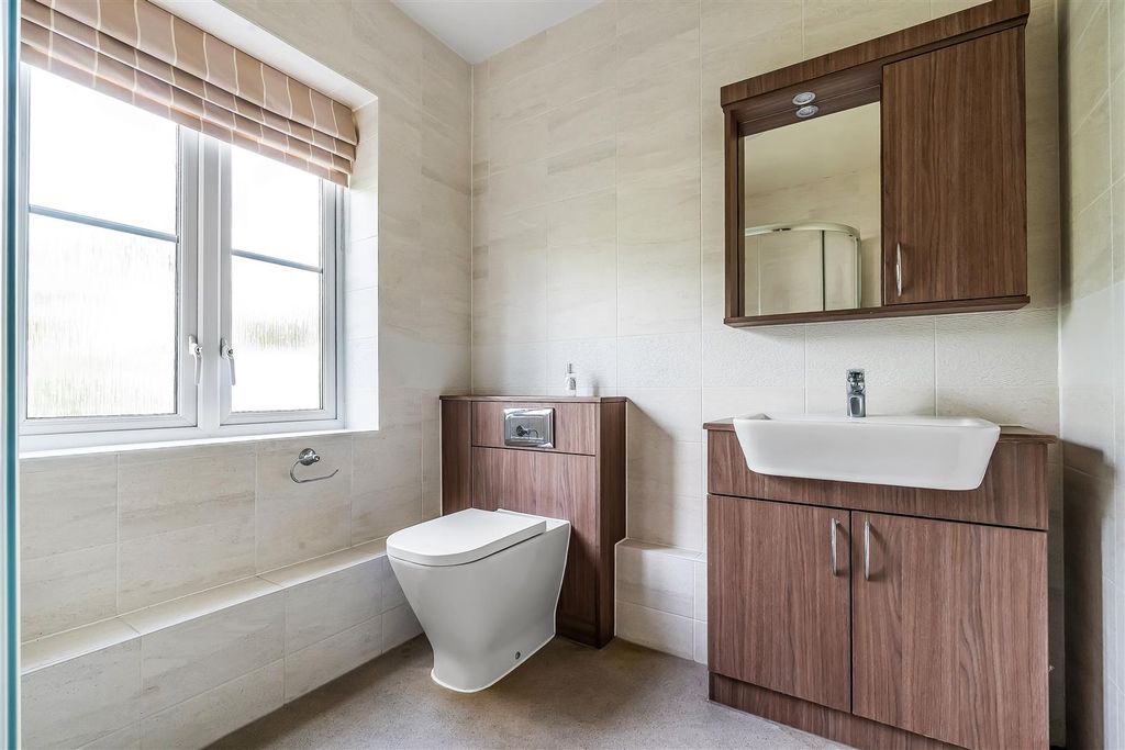 Additional image 8 of 1 bed property for saleLeatherhead Road, Ashtead KT21