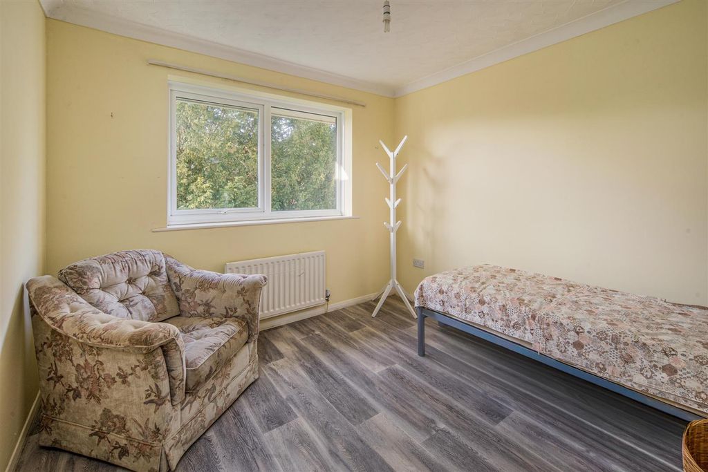 Additional image 8 of 2 bed flat for saleGrange Gardens, Bembridge PO35