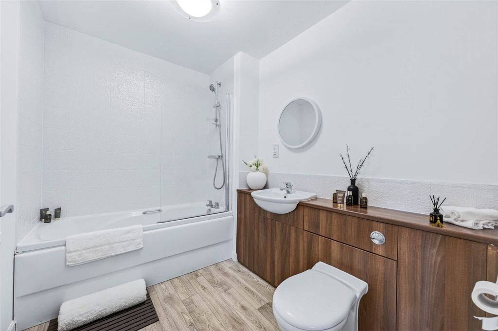 Additional image 16 of 2 bed flat for sale1L Broadshade Drive, Westhill, Aberdeenshire AB32
