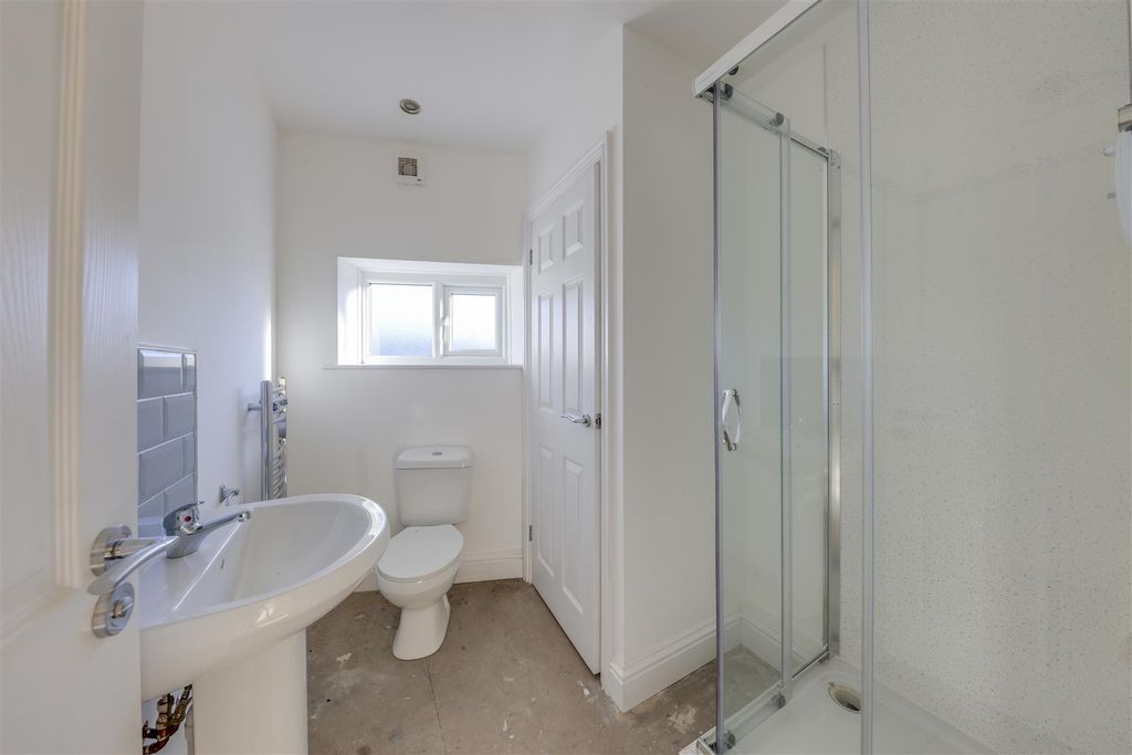 Additional image 17 of 3 bed flat for saleNewchurch Road, Bacup, Rossendale OL13