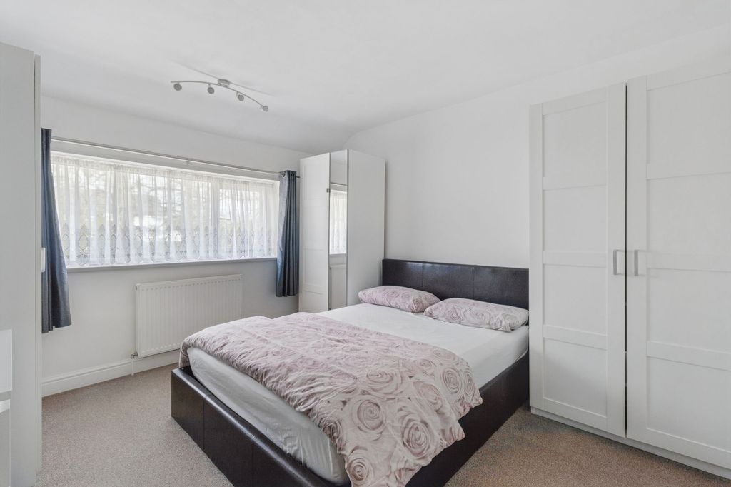 Additional image 10 of 3 bed terraced house for saleChilwell Gardens, Watford WD19