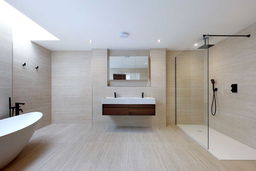 Additional image 12 of 6 bed detached house for saleStation Road, Amersham, Buckinghamshire HP7