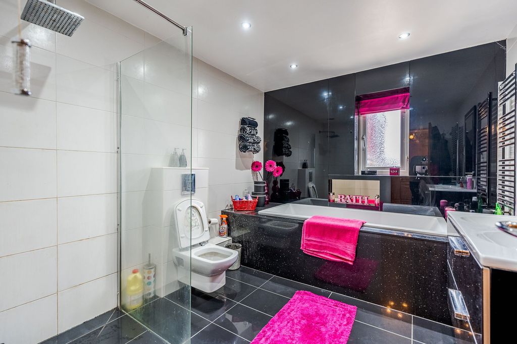 Additional image 20 of 6 bed detached house for saleLea Road, Batley WF17