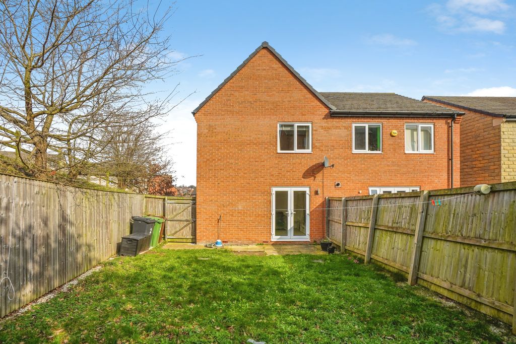Additional image 14 of 3 bed semi-detached house for salePiebridge Way, Leeds LS12