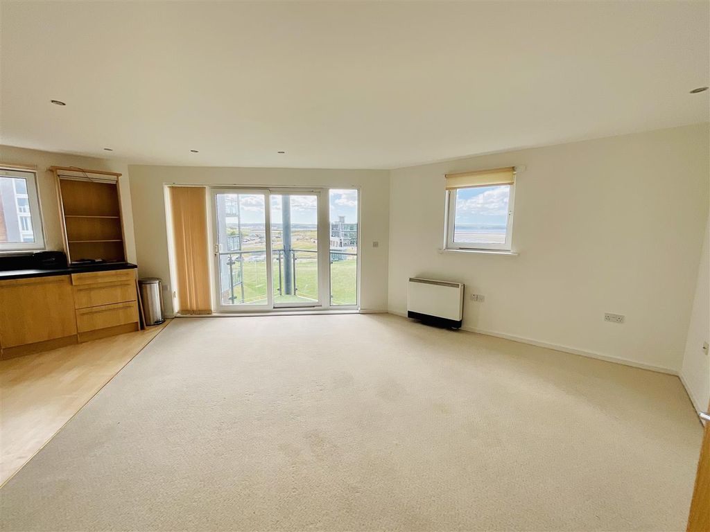 Additional image 8 of 2 bed flat for salePentre Doc Y Gogledd, Llanelli SA15