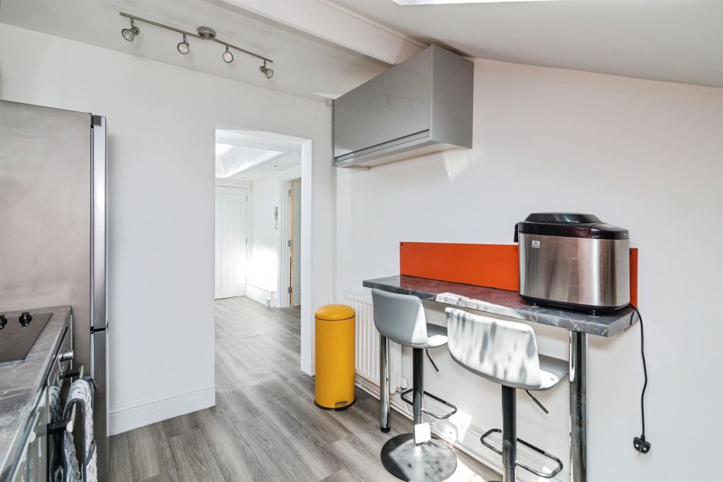 Additional image 8 of 1 bed flat for saleKirkley Cliff, Lowestoft NR33