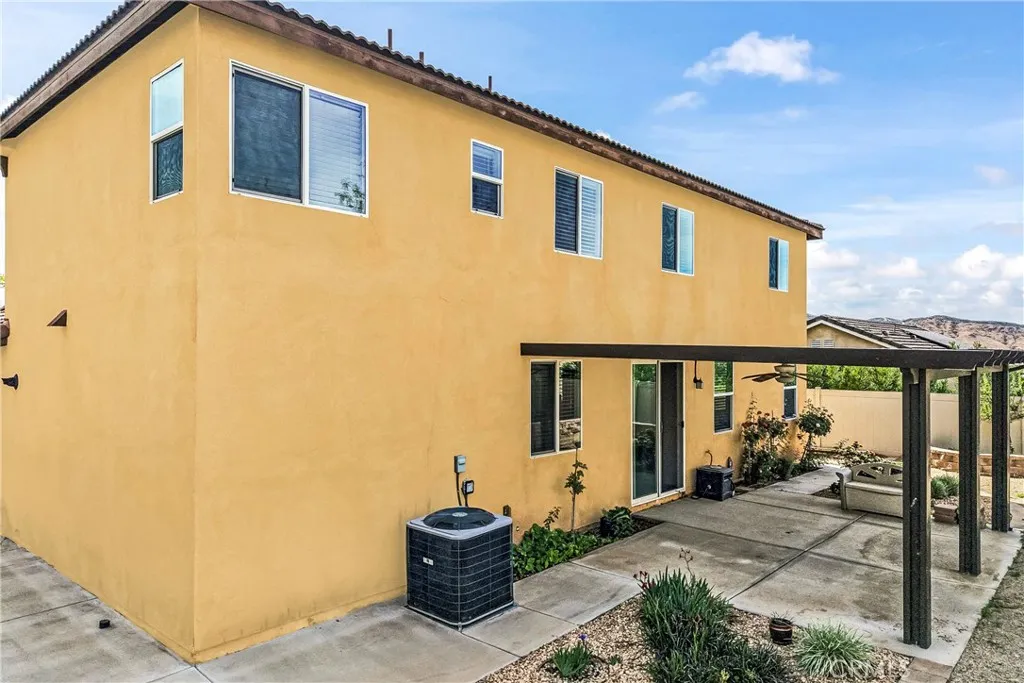 Additional image 45 of 7153 Gypsum Dr, Jurupa Valley, CA 92509