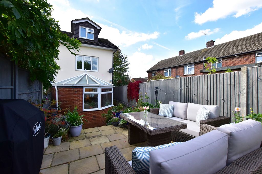 Additional image 18 of 4 bed semi-detached house for salePopes Road, Abbots Langley WD5
